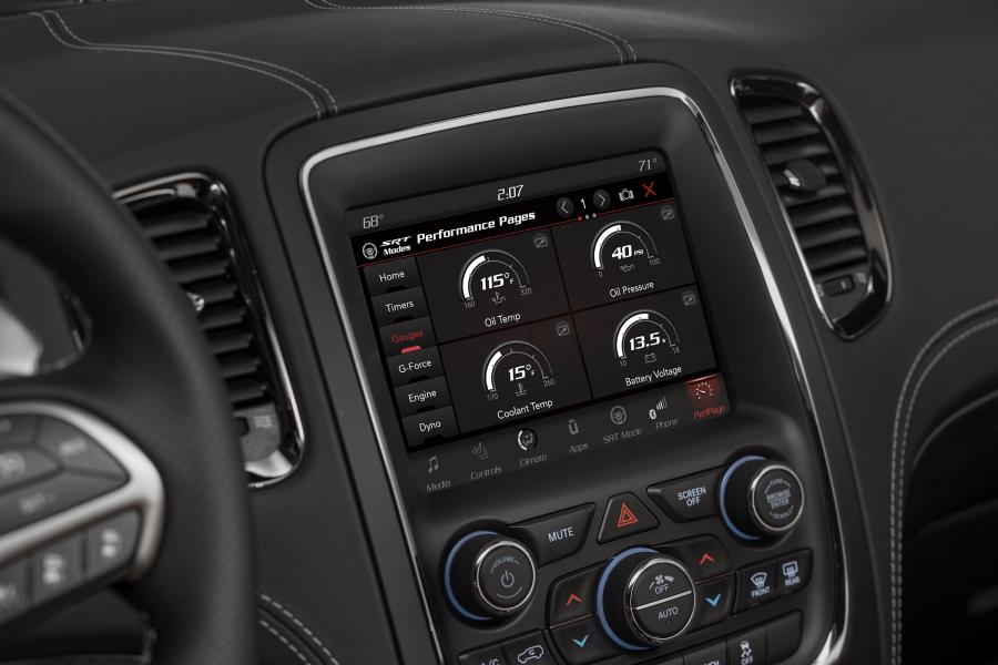 Детали интерьера Dodge Durango SRT (WD) 2017 года  (фото 17 из 100)